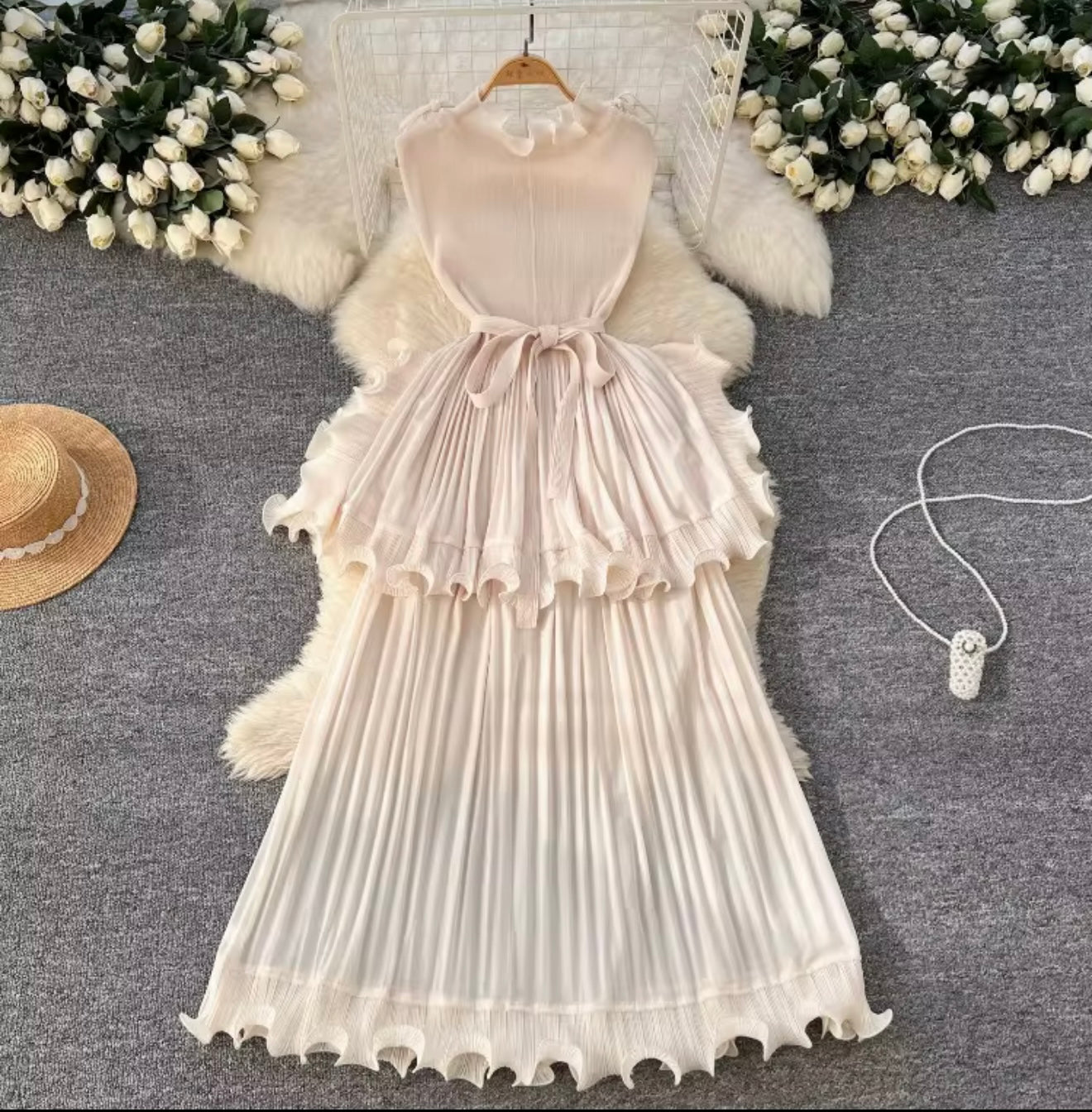 2Tier Ruffle pleated dress (Beige)